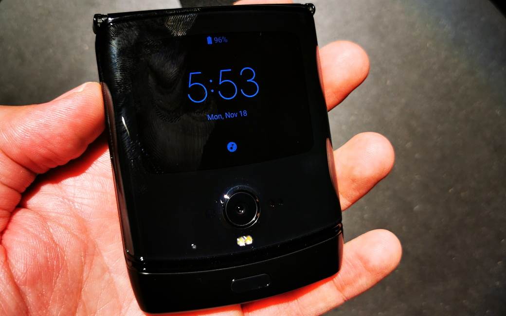 Motorola RAZR savitljivi ekran, Motorola RAZR Android 10 Quick View spoljnji ekran opis, info