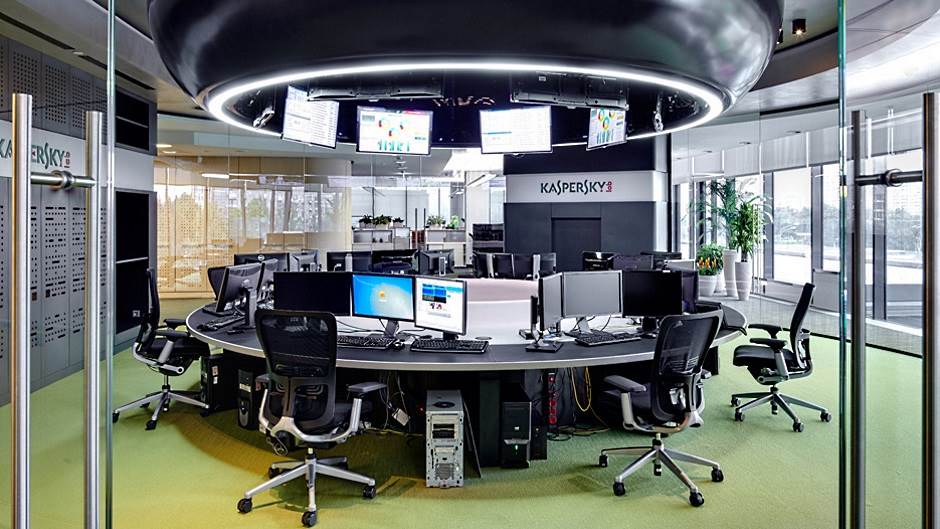 rad od kuce istraživanje kaspersky rusija onlajn sastanci goli radnici