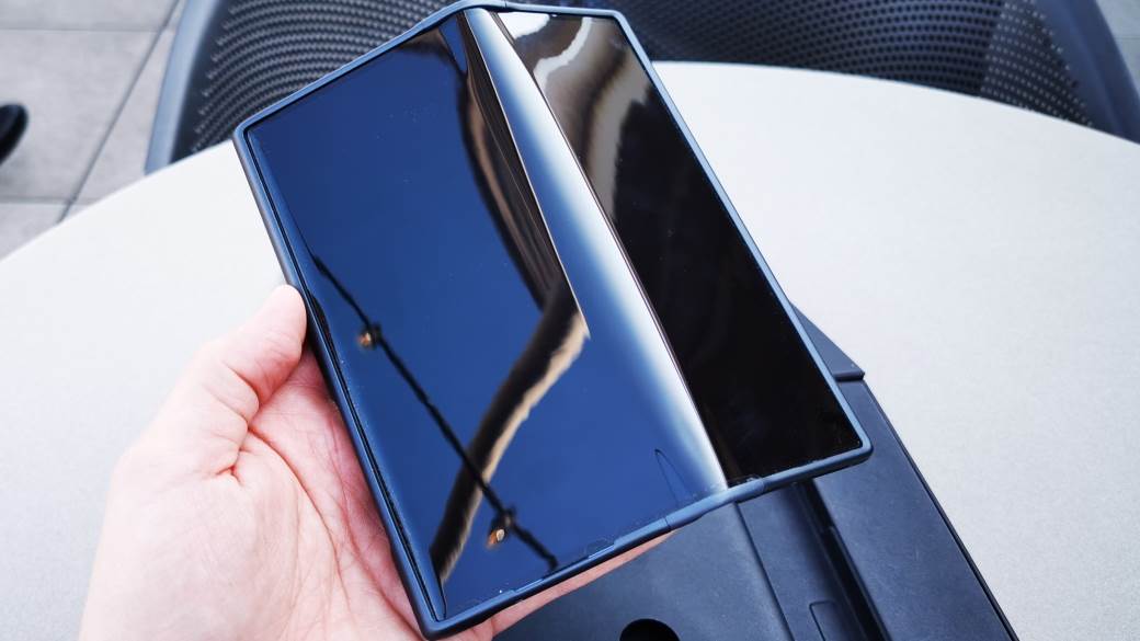 Najskuplji telefon dosad stiže u Srbiju, spremajte 2.500 evra (FOTO, VIDEO)