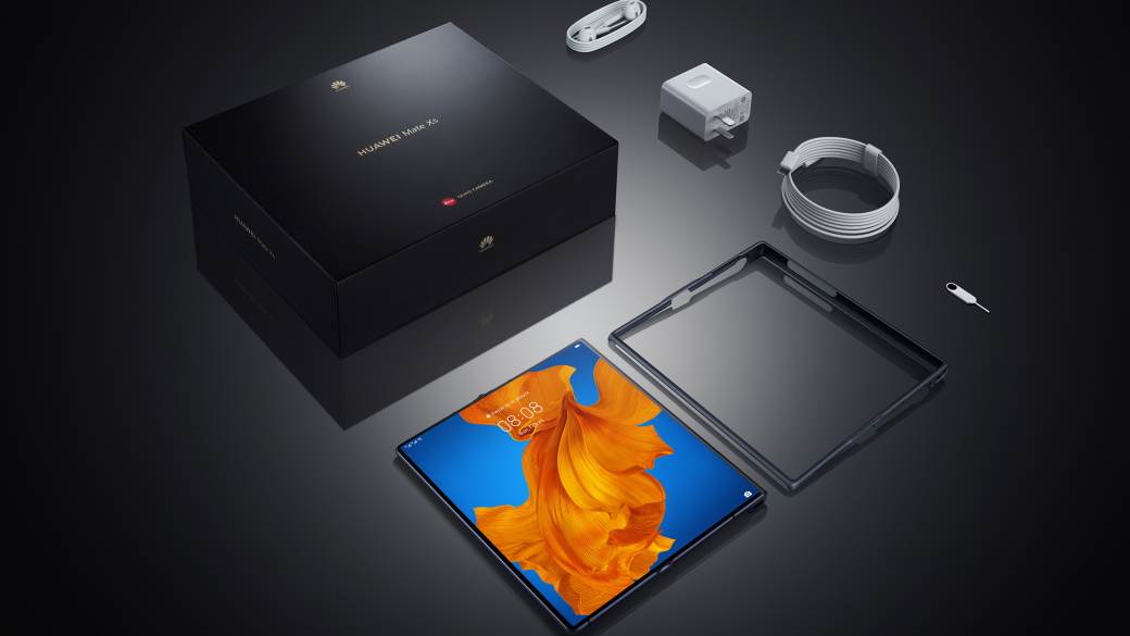 Najskuplji telefon dosad stiže u Srbiju, spremajte 2.500 evra (FOTO, VIDEO)