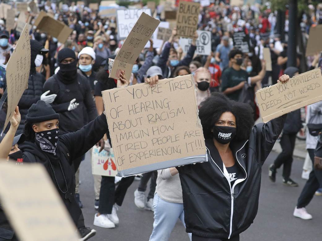 Apple prati ukradene iPhone telefone, iPhone SAD krada Apple poslao poruke lopovima, Apple lopovi