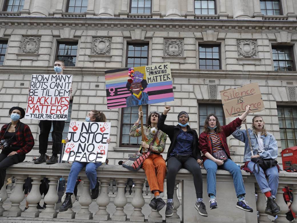 Apple prati ukradene iPhone telefone, iPhone SAD krada Apple poslao poruke lopovima, Apple lopovi