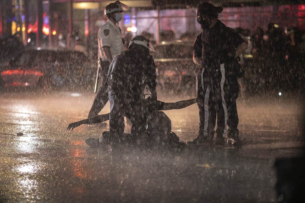 Apple prati ukradene iPhone telefone, iPhone SAD krada Apple poslao poruke lopovima, Apple lopovi