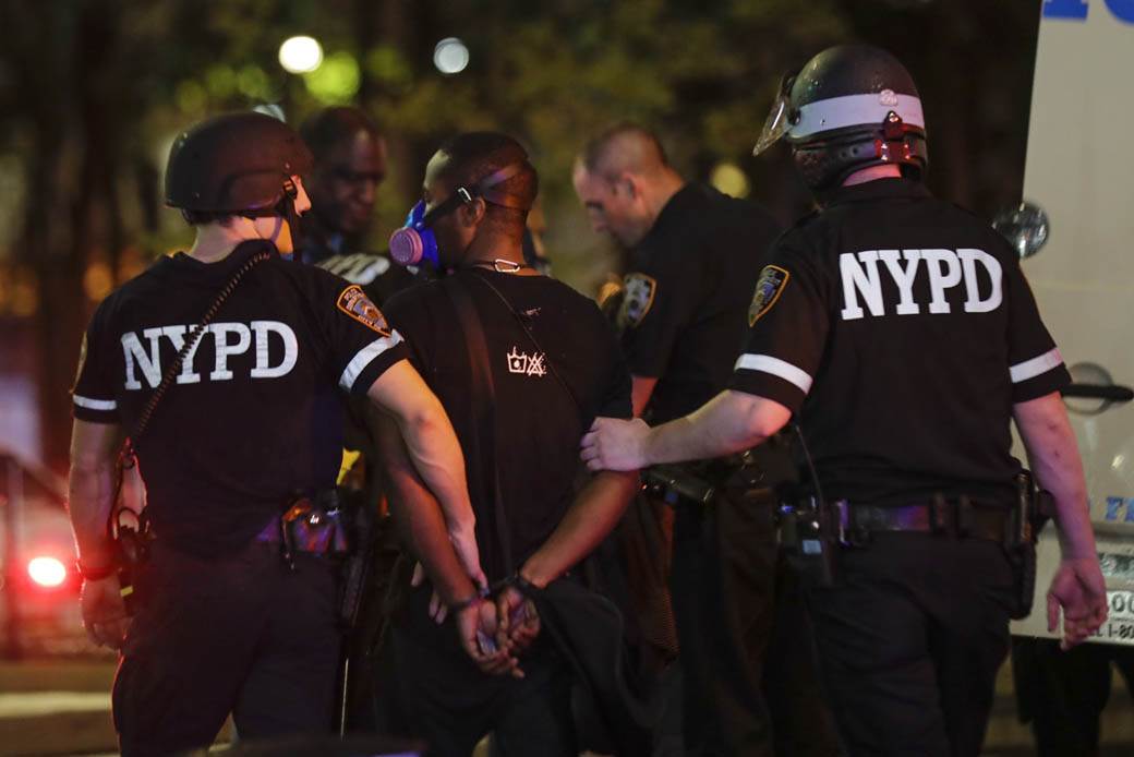 Apple prati ukradene iPhone telefone, iPhone SAD krada Apple poslao poruke lopovima, Apple lopovi