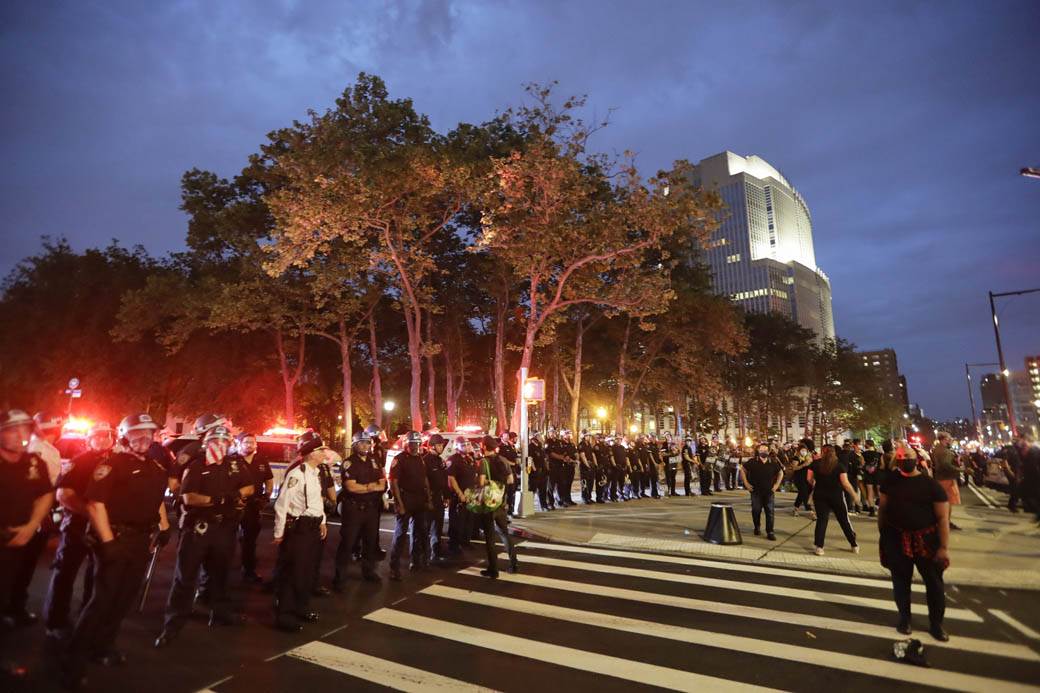 Apple prati ukradene iPhone telefone, iPhone SAD krada Apple poslao poruke lopovima, Apple lopovi