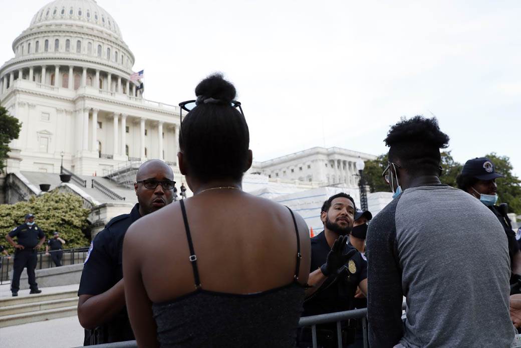 Apple prati ukradene iPhone telefone, iPhone SAD krada Apple poslao poruke lopovima, Apple lopovi