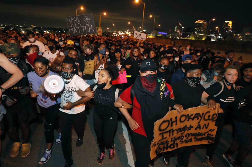 Apple prati ukradene iPhone telefone, iPhone SAD krada Apple poslao poruke lopovima, Apple lopovi