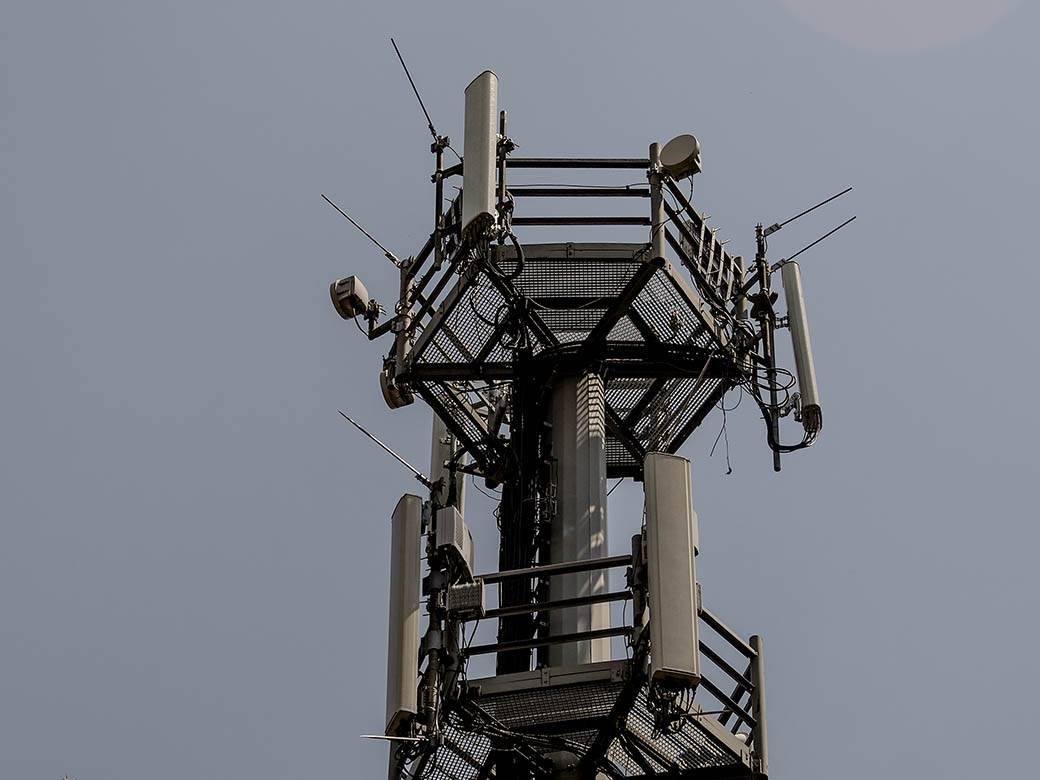 SAD pojacava sankcije za Huawei i ZTE