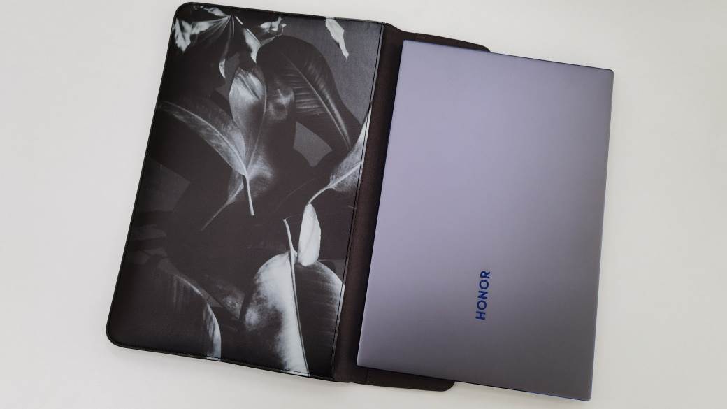 Huawei prodaje HONOR, HONOR se prodaje kupuje ga Xiaomi TCL, HONOR prodaja kompanije, Huawei HONOR