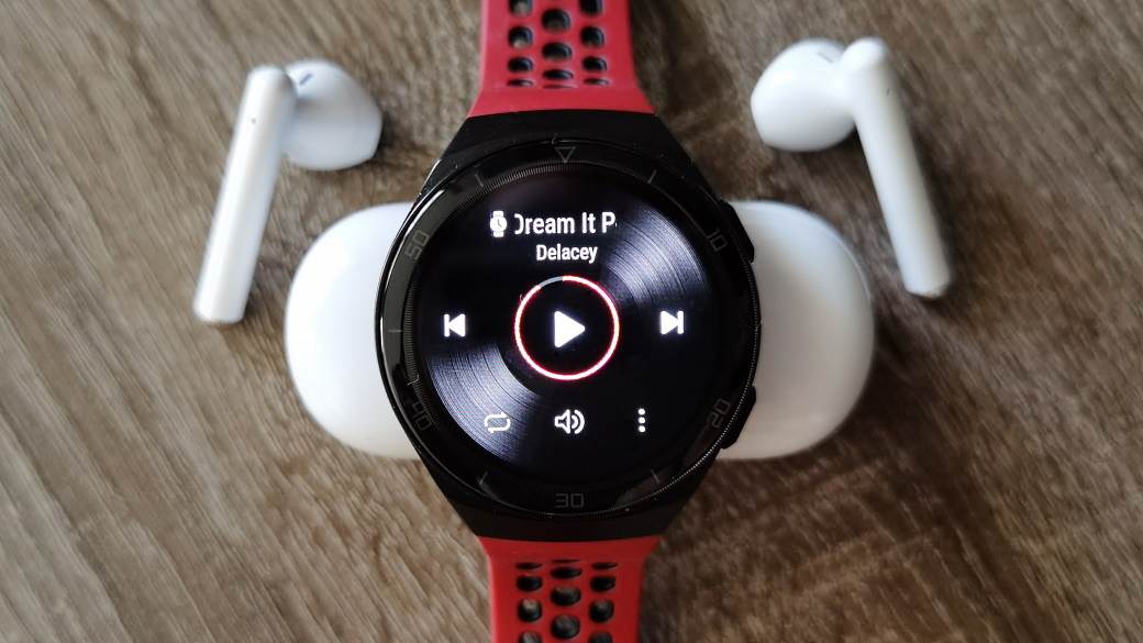 Huawei Watch GT 2e slušanje muzike preko Bluetooth slušalica bez telefona
