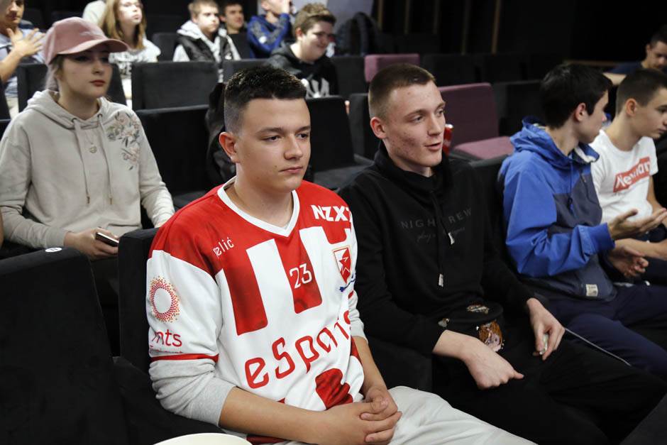 eSport u Srbiji odluka Vladimira Putina ulaganje u škole Video igre