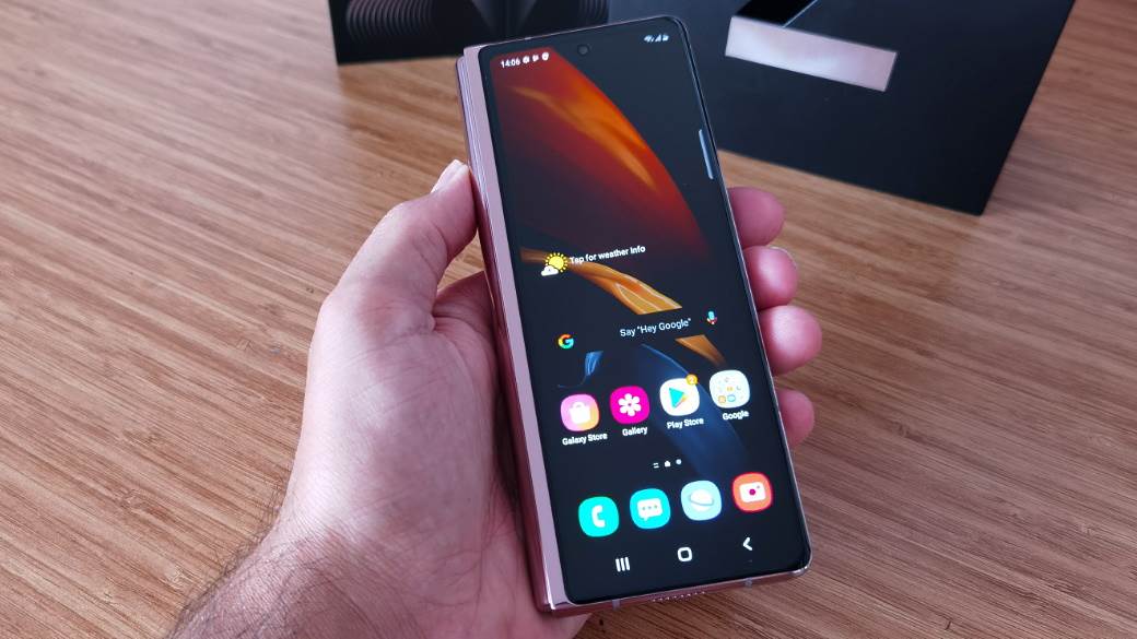 Samsung Galaxy Z Fold2 5G raspakivanje video test savitljivi telefon, Samsung Galaxy Z Fold2 2085€