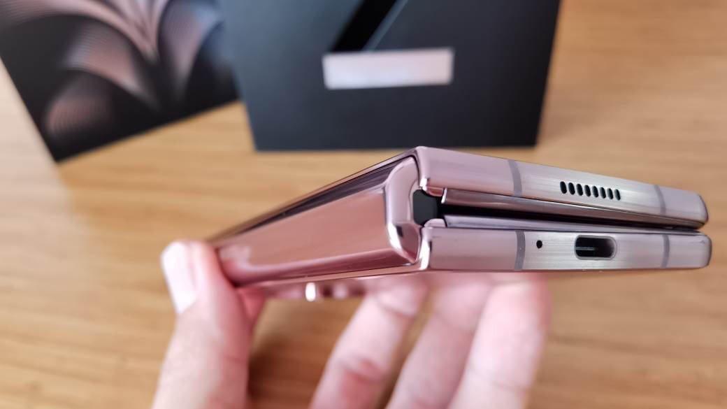 Apple možda sprema savitljivi iPhone