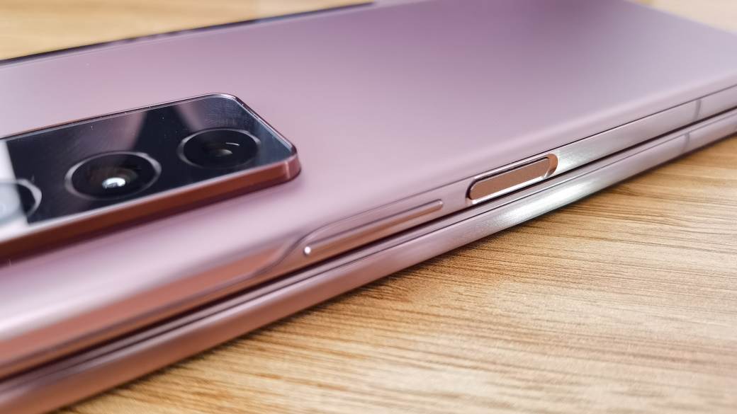 Samsung Galaxy Z Fold2 5G raspakivanje video test savitljivi telefon, Samsung Galaxy Z Fold2 2085€