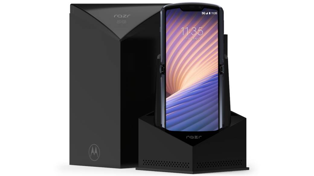 motorola razr 5g test cena 1380 evra 179990 rsd kako radi savitljivi telefon preklop android smartfo