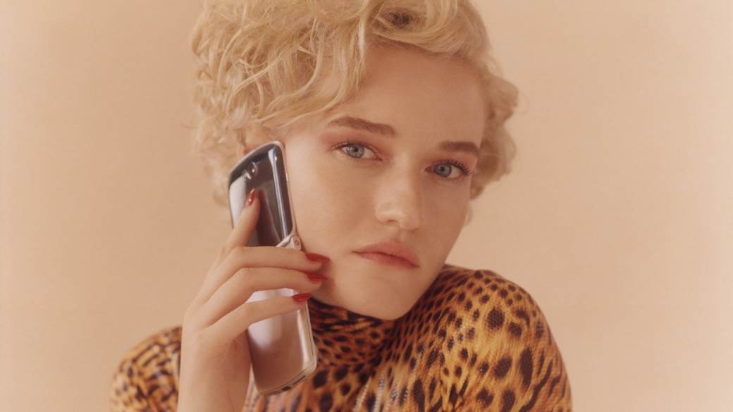 motorola razr 5g test cena 1380 evra 179990 rsd kako radi savitljivi telefon preklop android smartfo