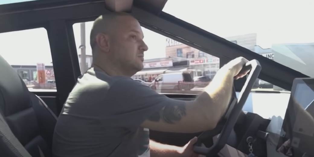 Ilon Mask Bosanci napravili Cybertruck Teslin kamion Tesla Neuralink