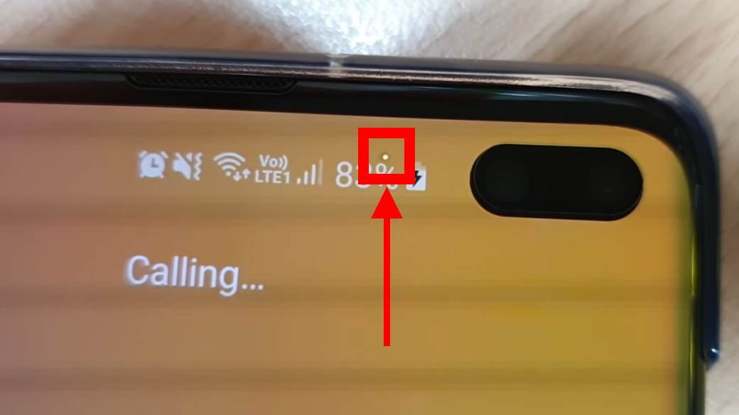 Trepcuce svetlo ekran telefona šta to znaci, Ekran trepce lampica beli piksel cemu služi