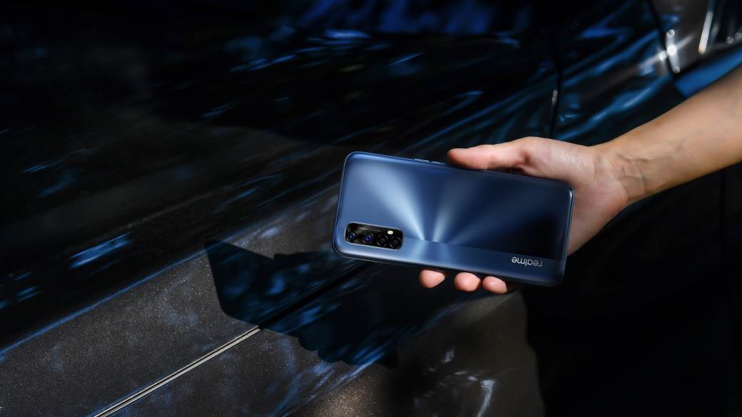 Realme 7 cena u Srbiji 32999 dinara, Realme 7 Pro cena u Srbiji 39999 dinara, Realme 7 i 7 Pro foto