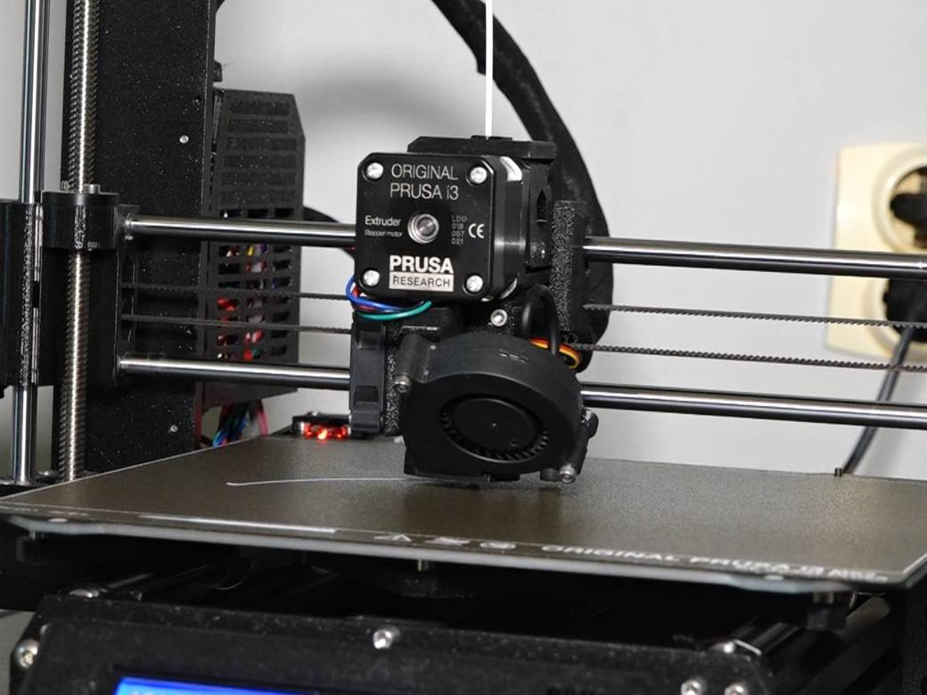 teroristicki napadi tehnologije dronovi pametni telefoni smartphone 3d štampac oružje