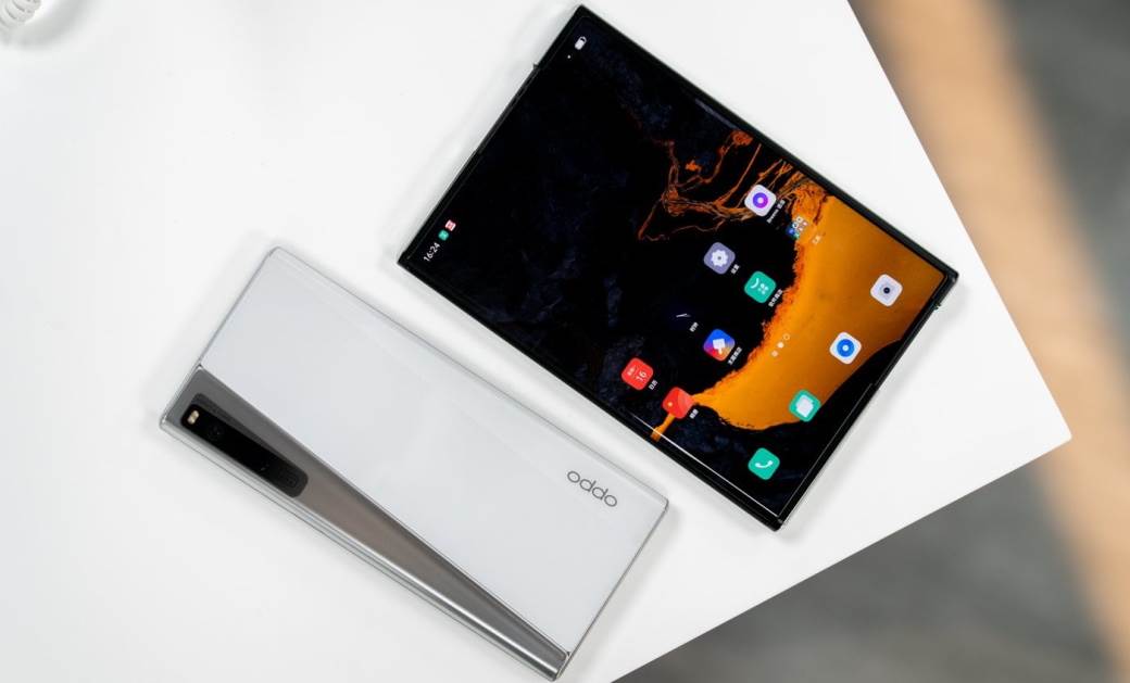 oppo x 2021 mobilni telefon ekran 