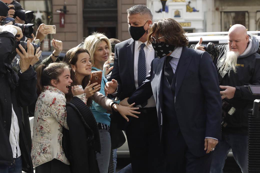 netfliks filmovi džoni dep razvod amber heard prevara ilon mask