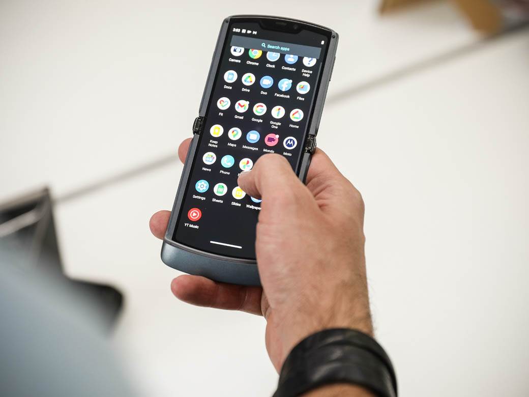 Apple možda sprema savitljivi iPhone