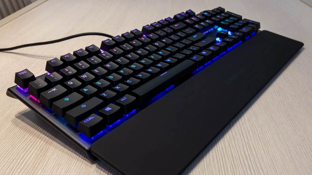 SteelSeries Apex 5 tastatura test, SteelSeries Apex 5 keyboard test, SteelSeries Apex 5 cena, utisci
