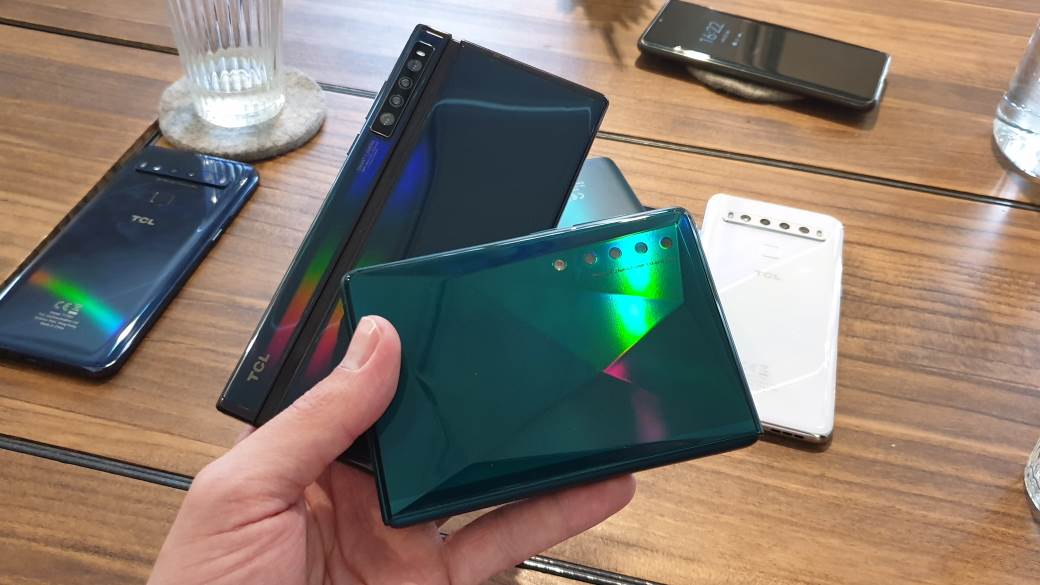 TCL Project Chicago savitljivi telefon otkazan