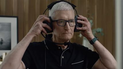 Tim Kuk na WWDC 2025 prezentaciji