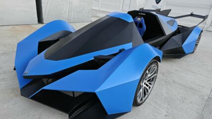 Alieno Sentiero,  prvi bugarski električni hiperautomobil
