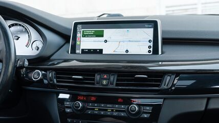 Google Maps na Android Auto u automobilu