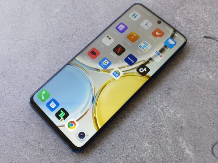 HONOR Magic4 Lite Uživo slike (1).jpg