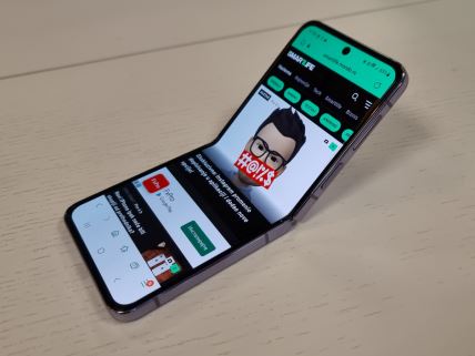 Samsung Galaxy Z Flip4 Uživo Slike 4.jpg
