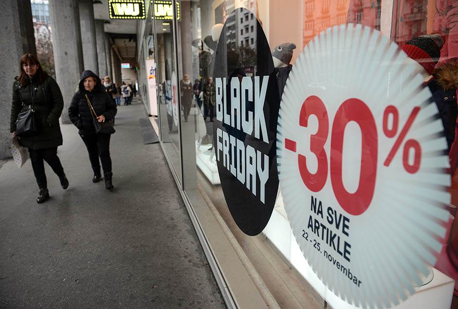 šta je crni petak kupovina onlajn popusti sajber ponedeljak akcije kako kupiti na internetu bezbedno