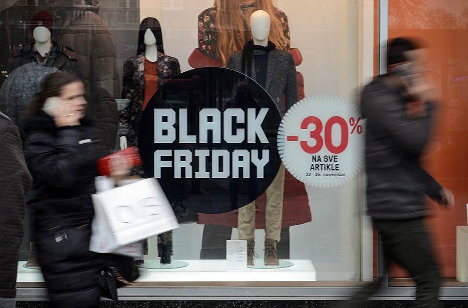 šta je crni petak kupovina onlajn popusti sajber ponedeljak akcije kako kupiti na internetu bezbedno