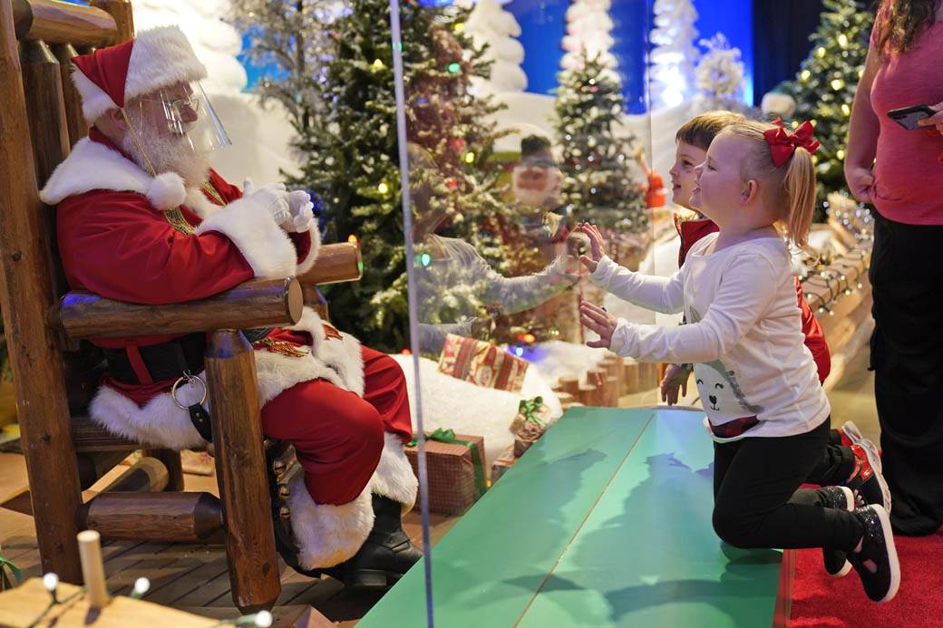 deda mraz usluge video pozivi zoom aplikacija whatsapp