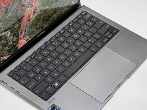 ASUS Zenbook S 13 OLED tastatura