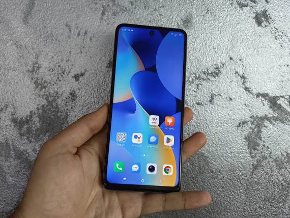 TECNO Spark 10 Pro ekran