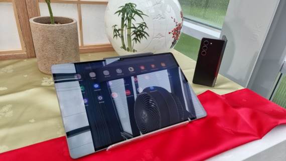 Samsung Galaxy Tab S9 tablet