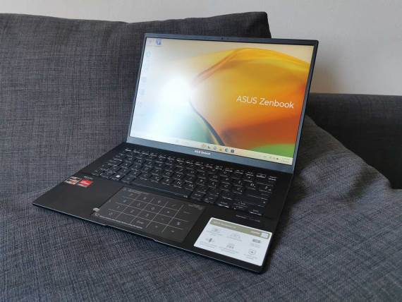 ASUS Zenbook 14 UM3402