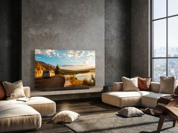 Samsung Neo QLED 8K_QN900C_With Soundbar.jpg