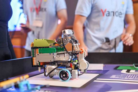 Yandex Dani Robotike