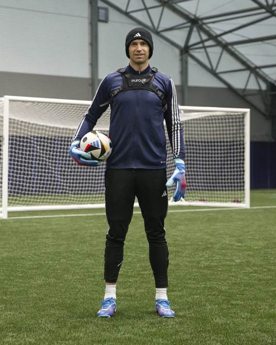 emiliano martinez 2.jpg