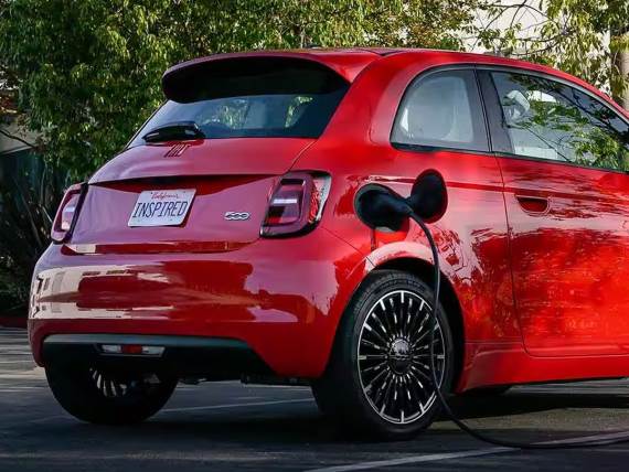 Fiat 500e _ Foto Fiat.jpg