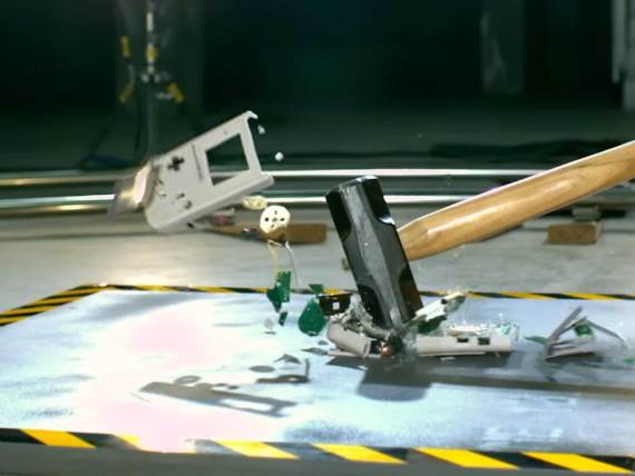 Nintendo Game Boy slomljen