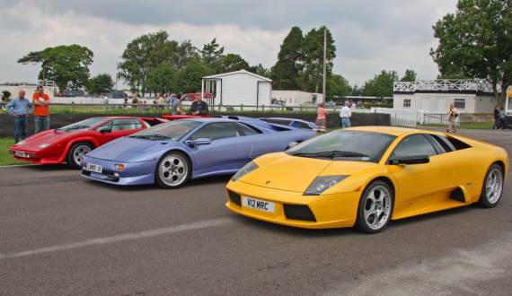 Lamborghini Countach, Lamborghini Diablo SV i Lamborghini Murciélago _ Foto Wikimedia Brian Snelson.jpg