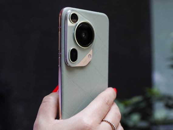 Huawei Pura 70 Ultra poleđina