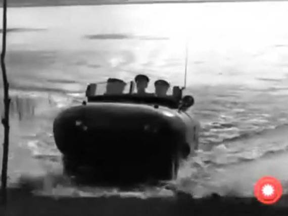 Trippel SG6 izlazi iz vode