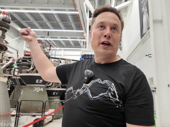 Ilon Mask obilazak Starfactory fabrike